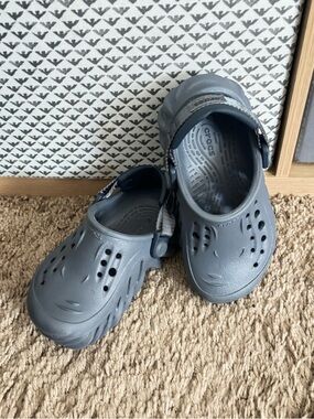 KIDS ECHO STORM CROCS, size 8